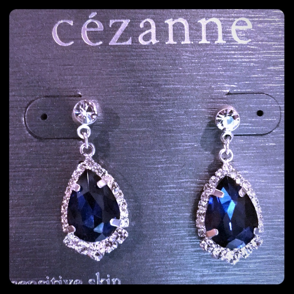 Earnings blue sapphire and silver with diamond